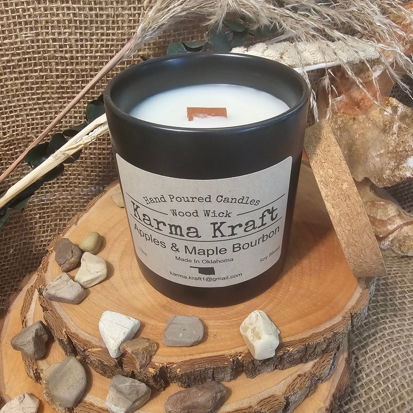 Apples and Maple Bourbon 12oz candle