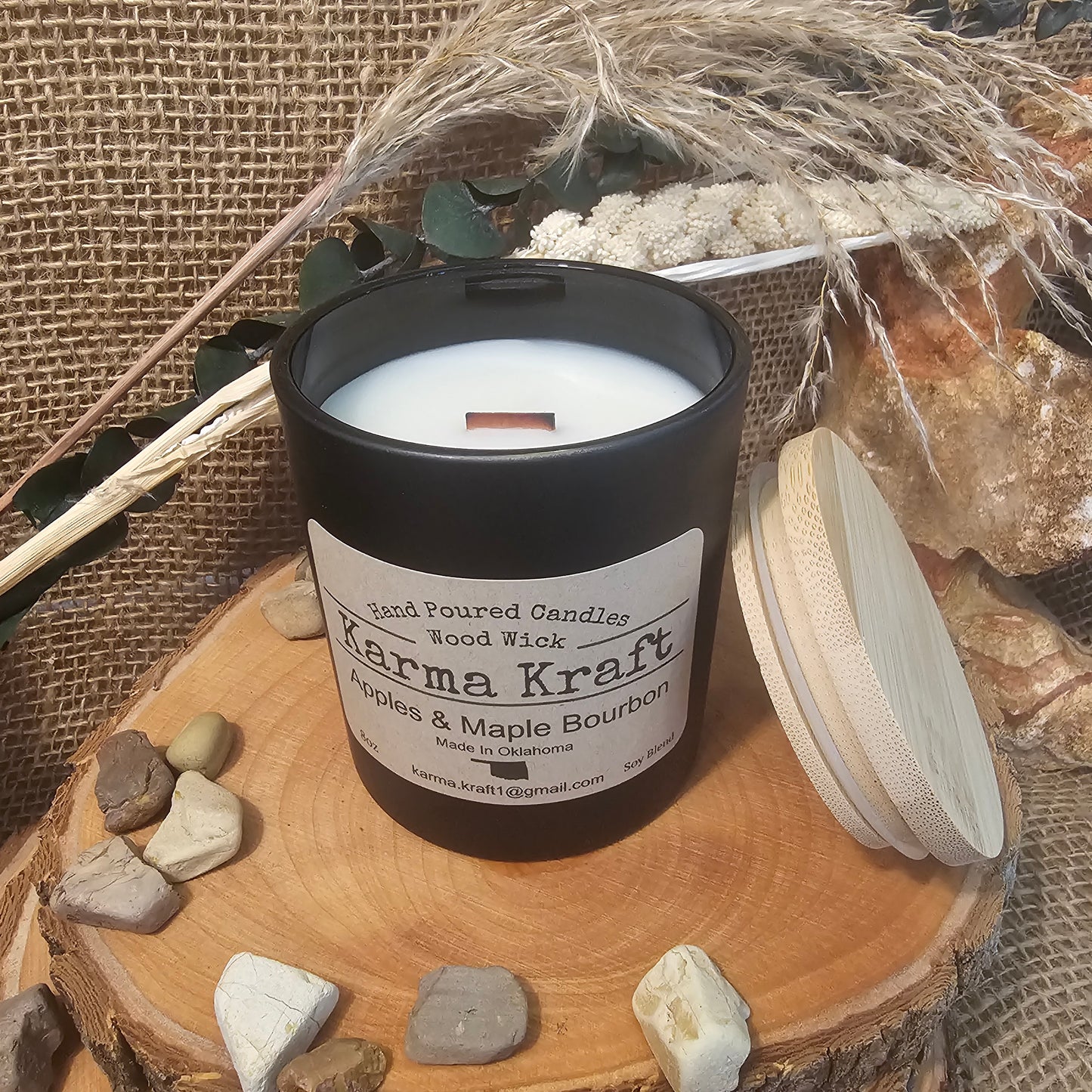 Apples and Maple Bourbon 8oz candle